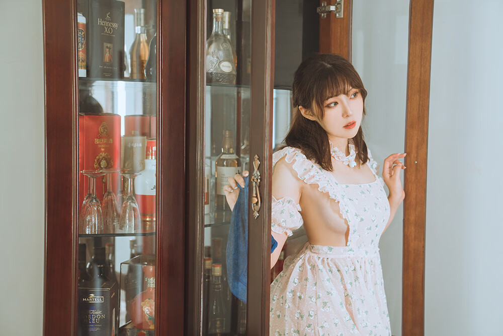 Natsuko夏夏子 碎花围裙[55P-424M]