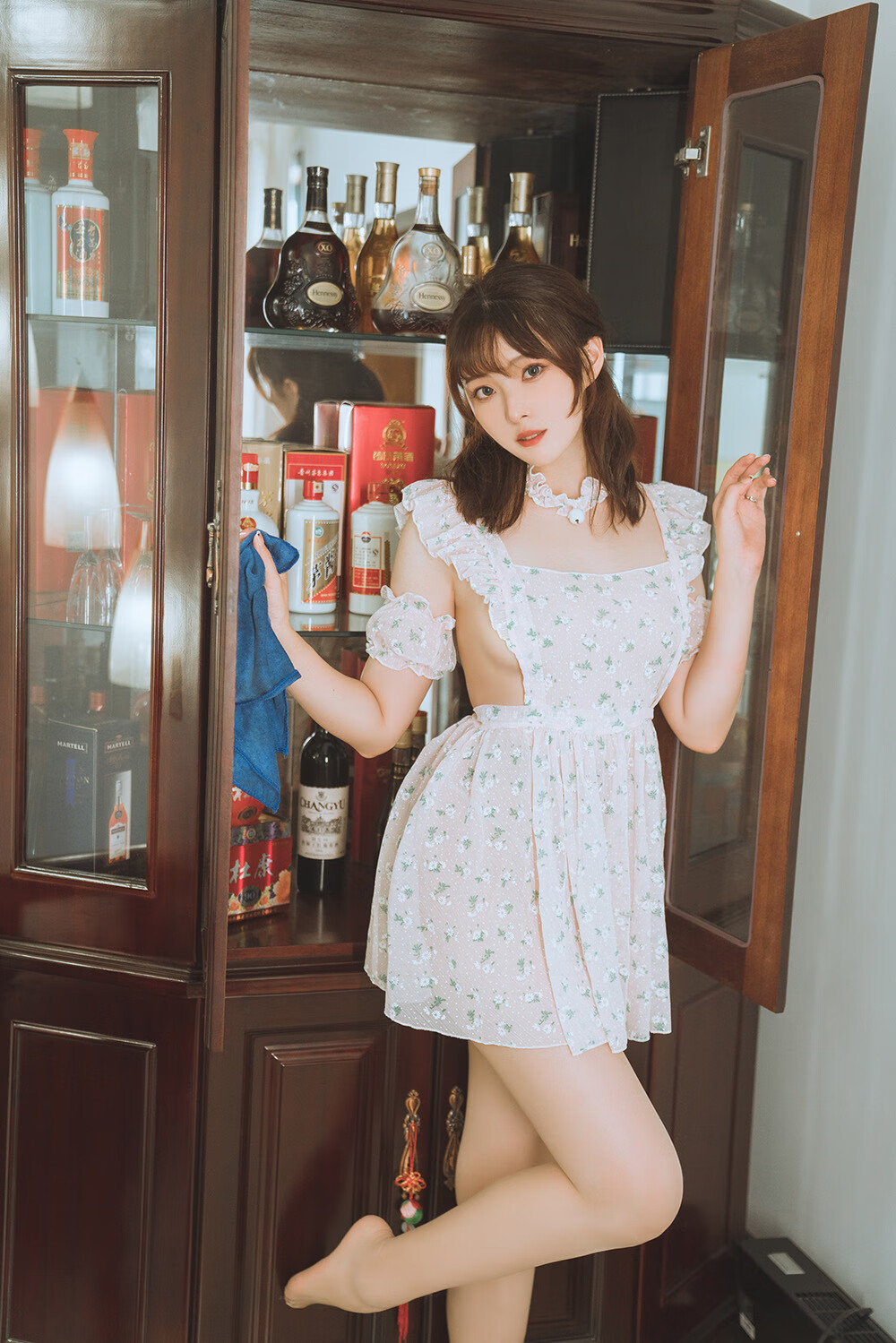 Natsuko夏夏子 碎花围裙[55P-424M]-次元堂