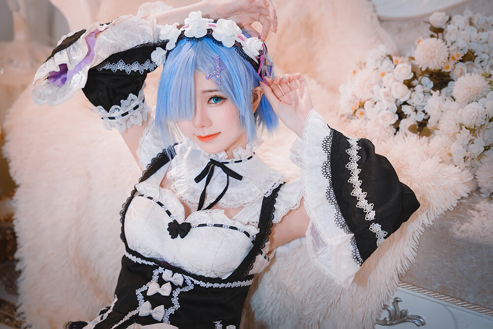 Sally Dorasnow Rem[27P-265M]