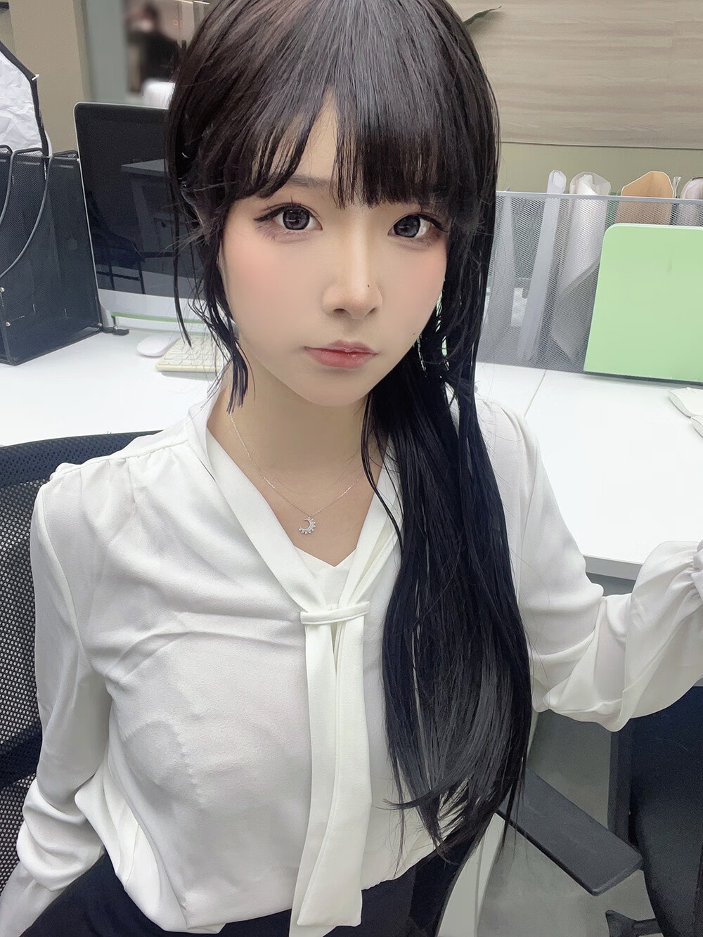 yuuhui玉汇 (Kokuhui)  体贴的秘书 [37P-216MB]-次元堂