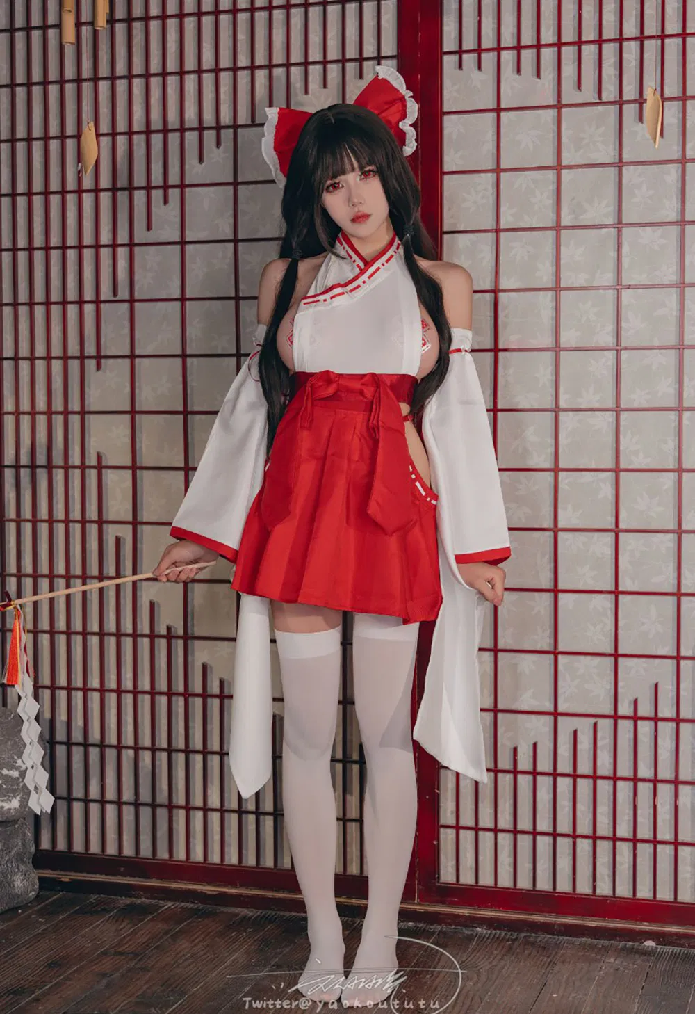 咬一口兔娘 – 狐之灵梦[71P1V-104M]-次元堂