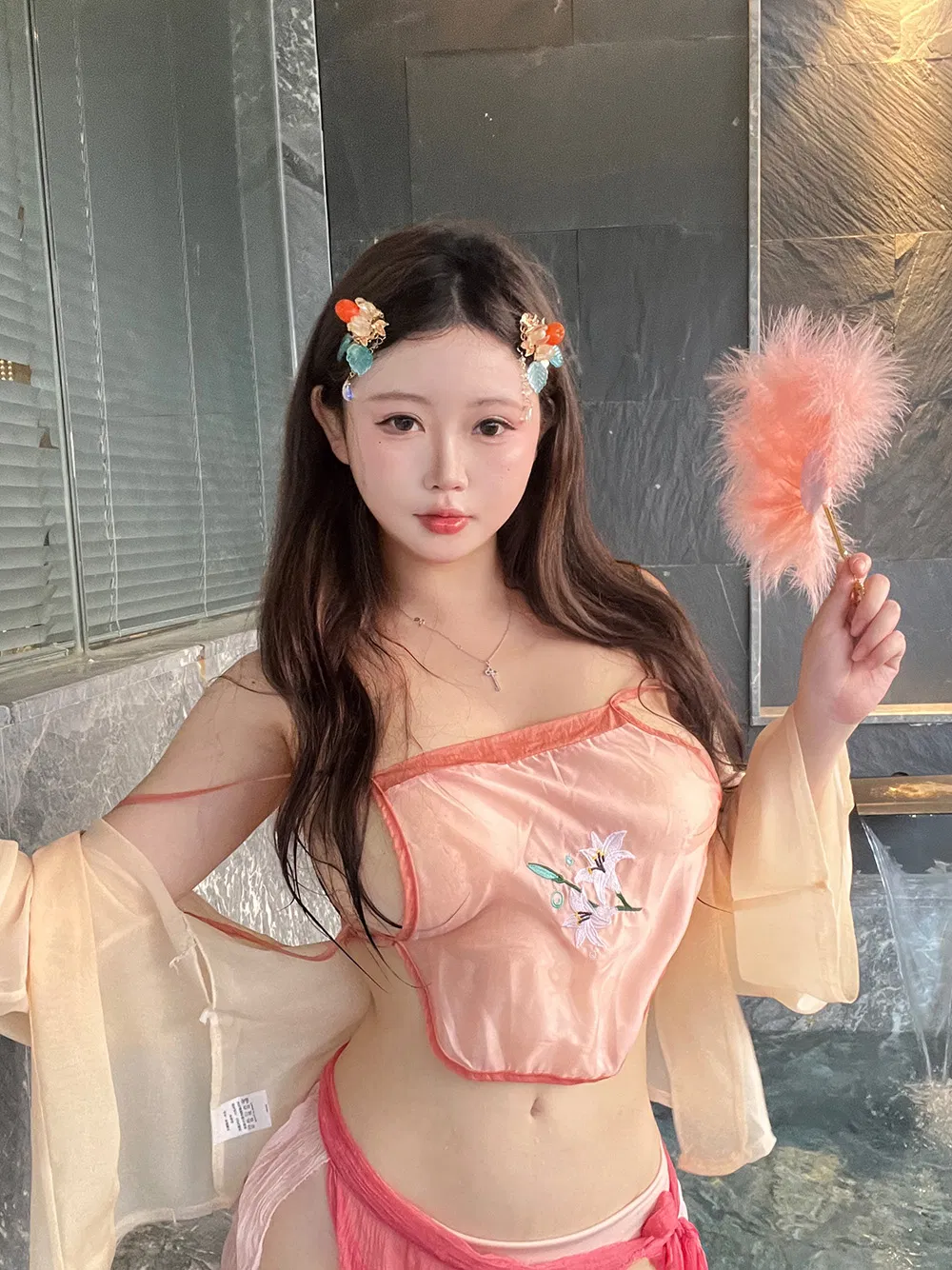 是依酱吖 涩涩中华娘[143P14V-2.35G]-次元堂