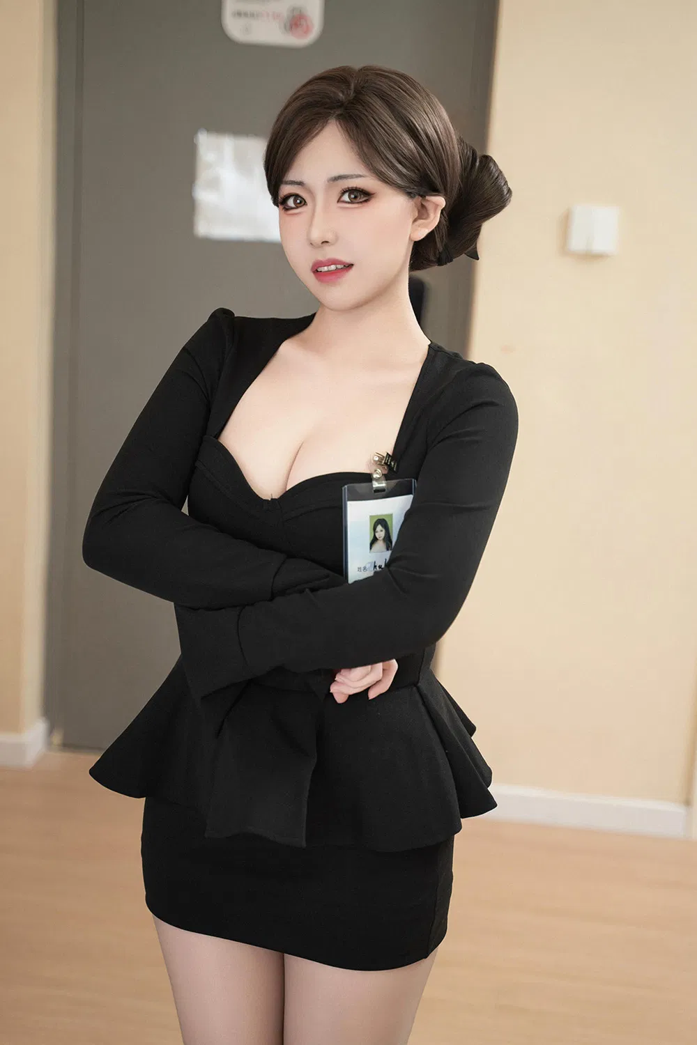 虎森森 同事的秘密 [50P-537MB]-次元堂